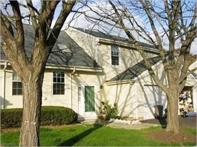 6 Russett Rd
