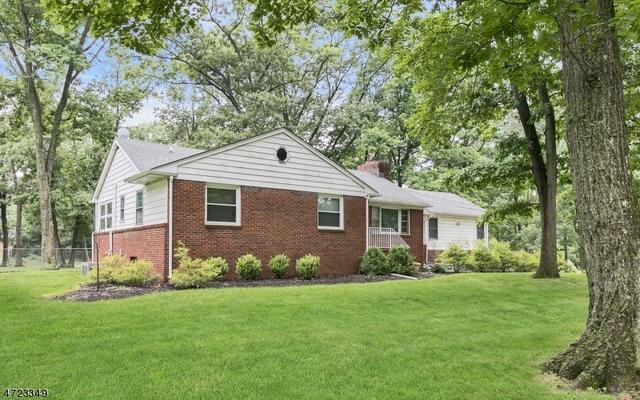 1002 Fir Ct