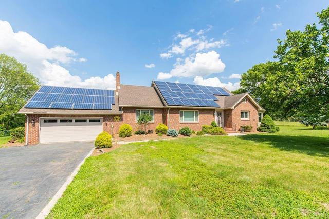1002 Fir Ct