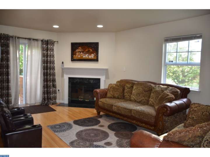 For Sale: 1 Edith Dr Somerset, NJ 08873