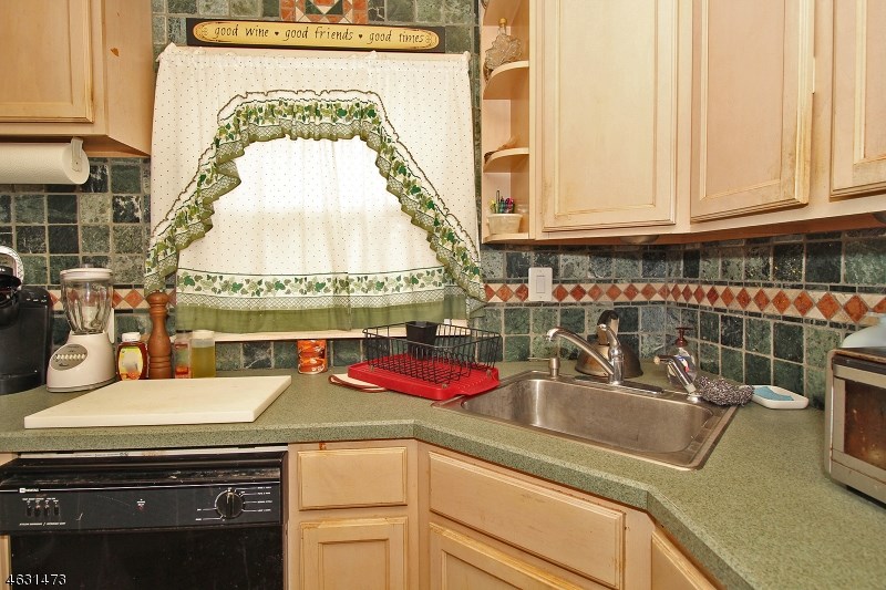 For Sale: 25 High St Somerset, NJ 08873