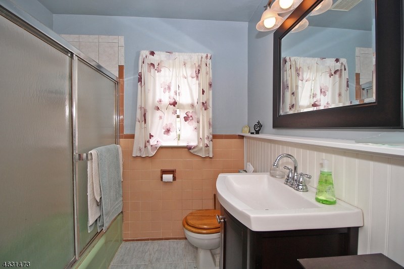For Sale: 25 High St Somerset, NJ 08873