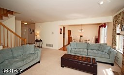 For Sale: 8 Watchung Trl Somerville, NJ 08876