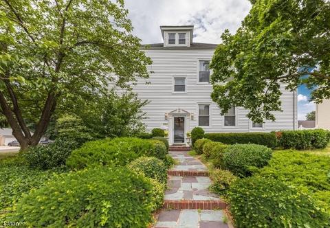 538 Henry St