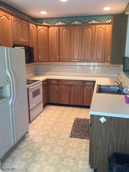 For Sale: 757 Jackson Rd Stewartsville, NJ 08886