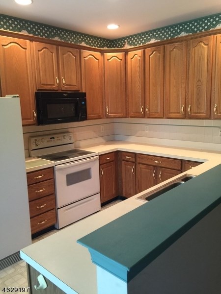 For Sale: 757 Jackson Rd Stewartsville, NJ 08886