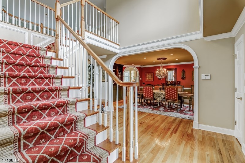 1 Jacobus Ln