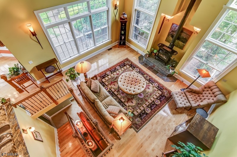 1 Jacobus Ln