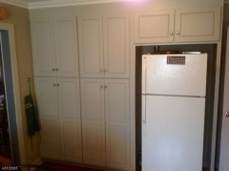 For Sale: 134 Oldwick Rd Whitehouse Station, NJ 08889