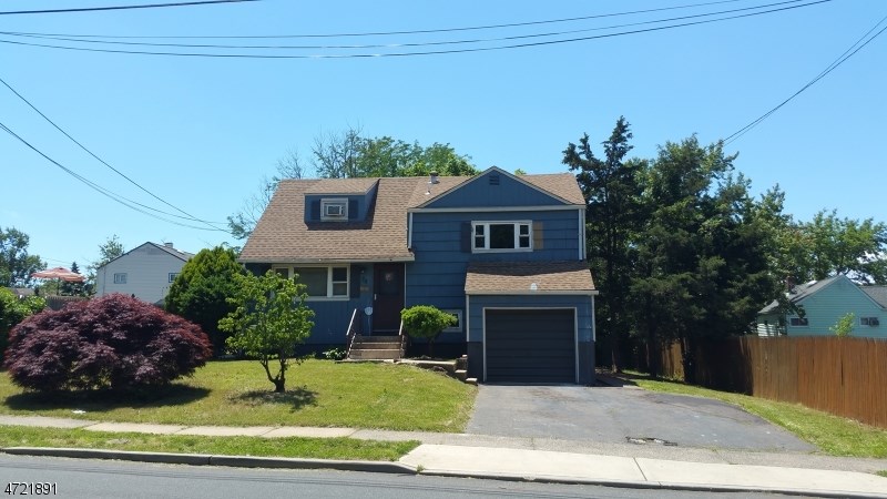 72 W Church St