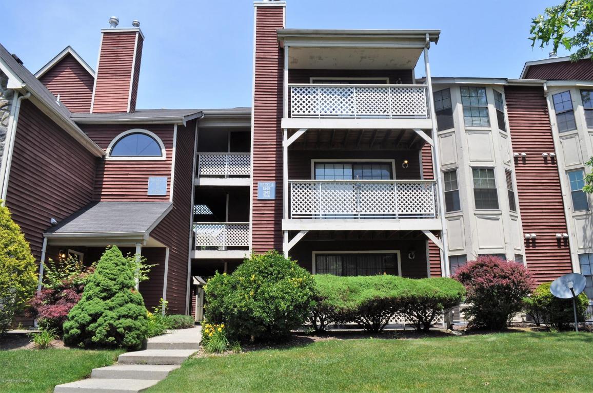 72 W Church St