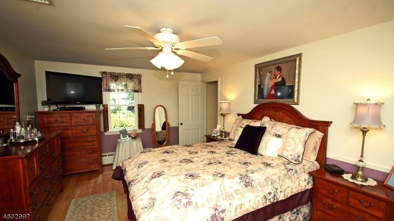 For Sale: 3 Goodale Cir New Brunswick, NJ 08901