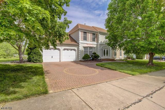 960 Schweitzer Pl