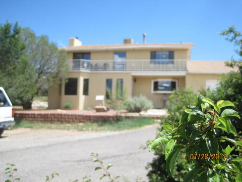 26 Autumnwood Ct