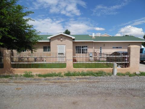 381 Coronado Ln NE