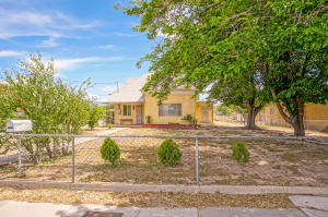 For Sale: 2220 William St SE Albuquerque, NM 87102