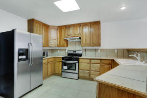 2851 Blake Rd SW