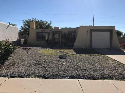 351 Dolores Dr NW