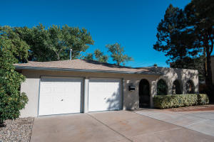 1706 Notre Dame Dr NE