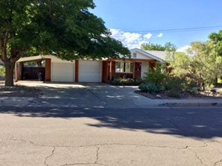 1030 Pampas Dr SE