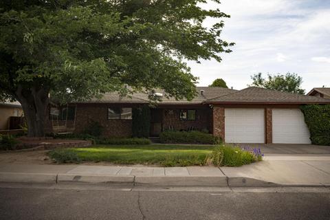 2817 Kentucky St NE