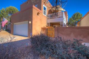 5415 Colleens Way NE
