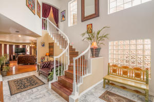 3104 Matador Dr NE