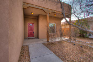 10924 Bandelier Dr NW