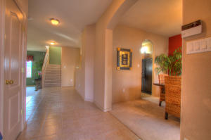 10924 Bandelier Dr NW