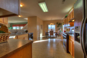 10924 Bandelier Dr NW