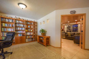 10904 Nueva Espana Ct NW