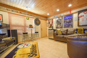 10904 Nueva Espana Ct NW