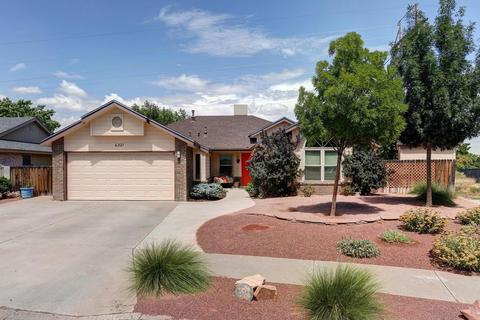 7121 Primrose Dr NW