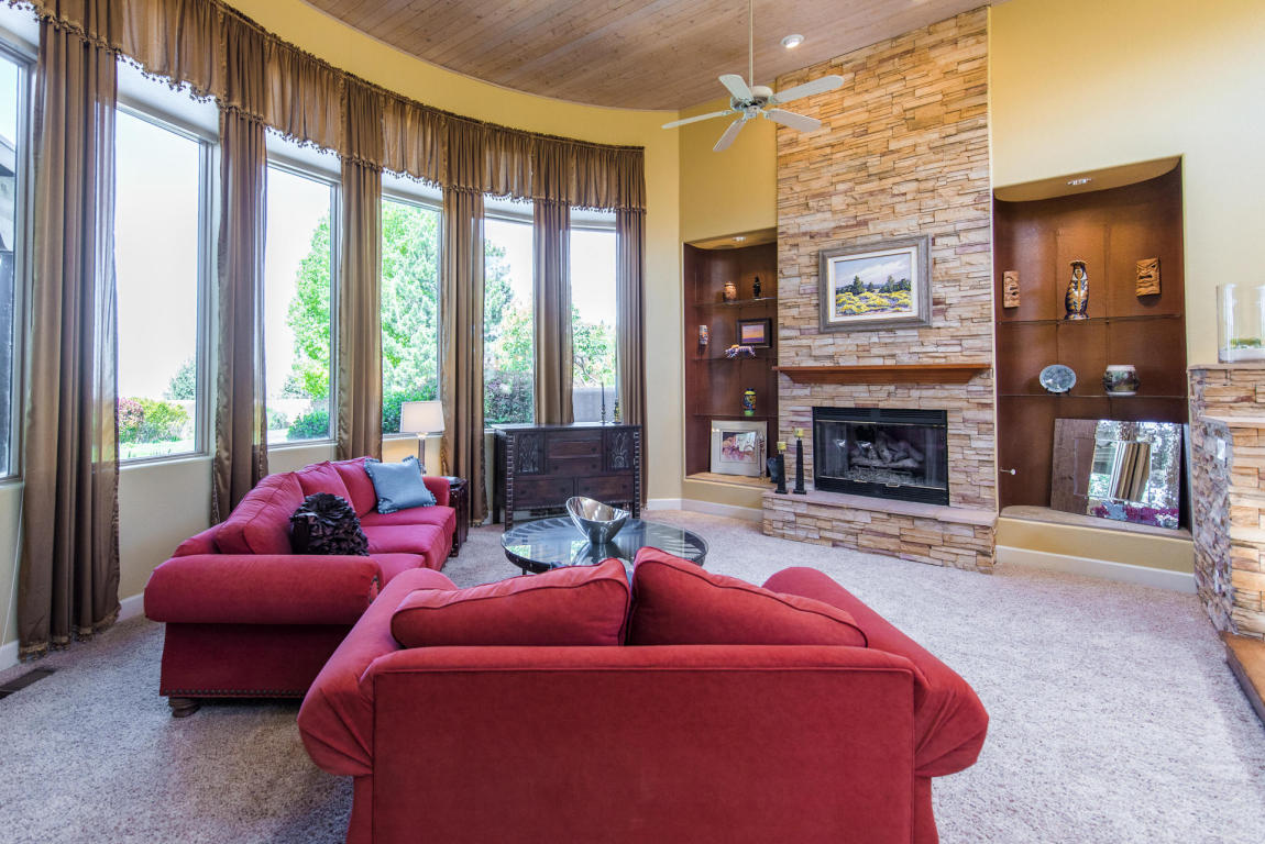 13219 Canyon Edge Trl NE
