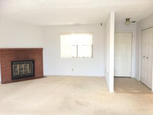 1724 Jeffrey Rd NE