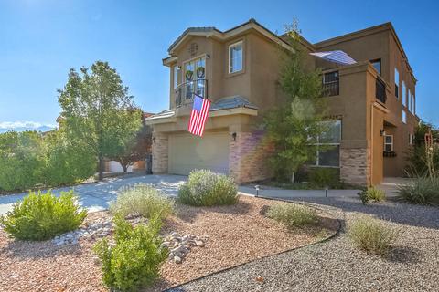 320 Valle Alto Dr NE