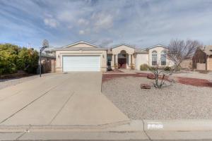 7425 Mackenzie Dr NE