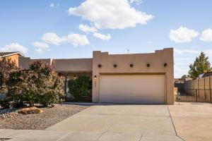 5044 Kokopelli Ct NE