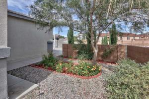5233 Caprock Dr NE