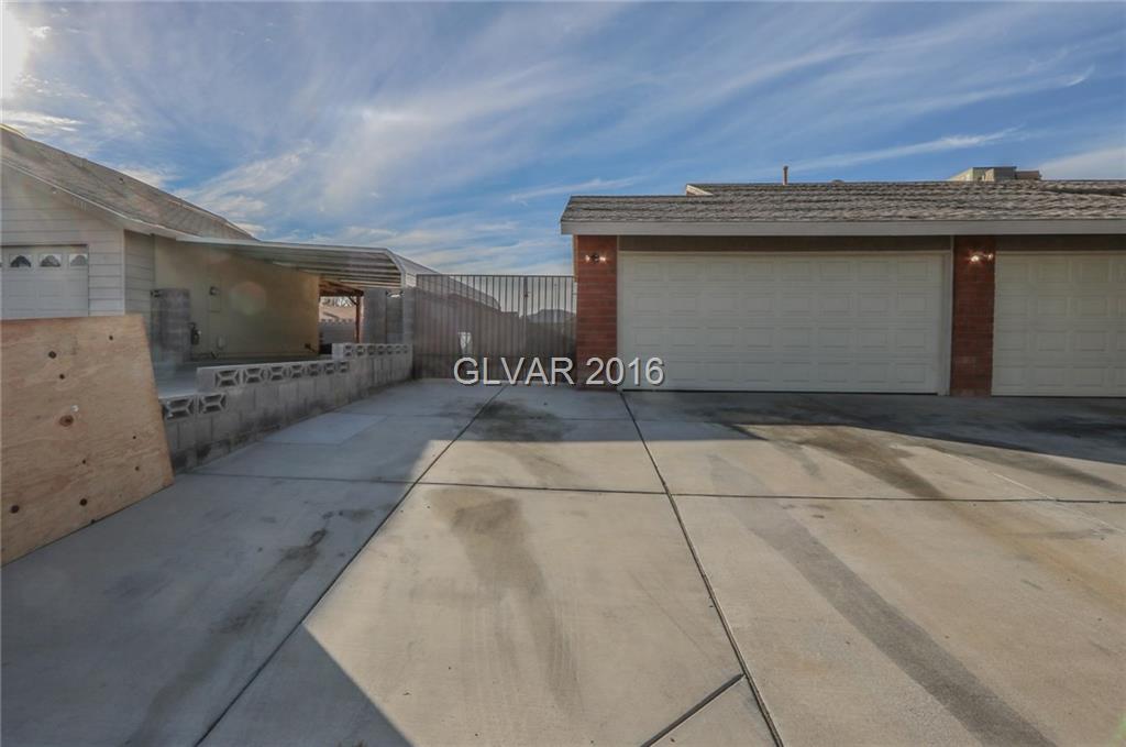 1901 Spring Lake Dr
