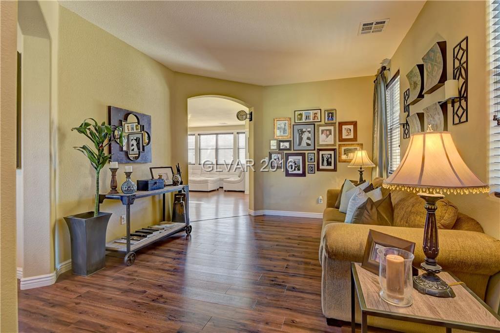 137 Leaf Tree Ave