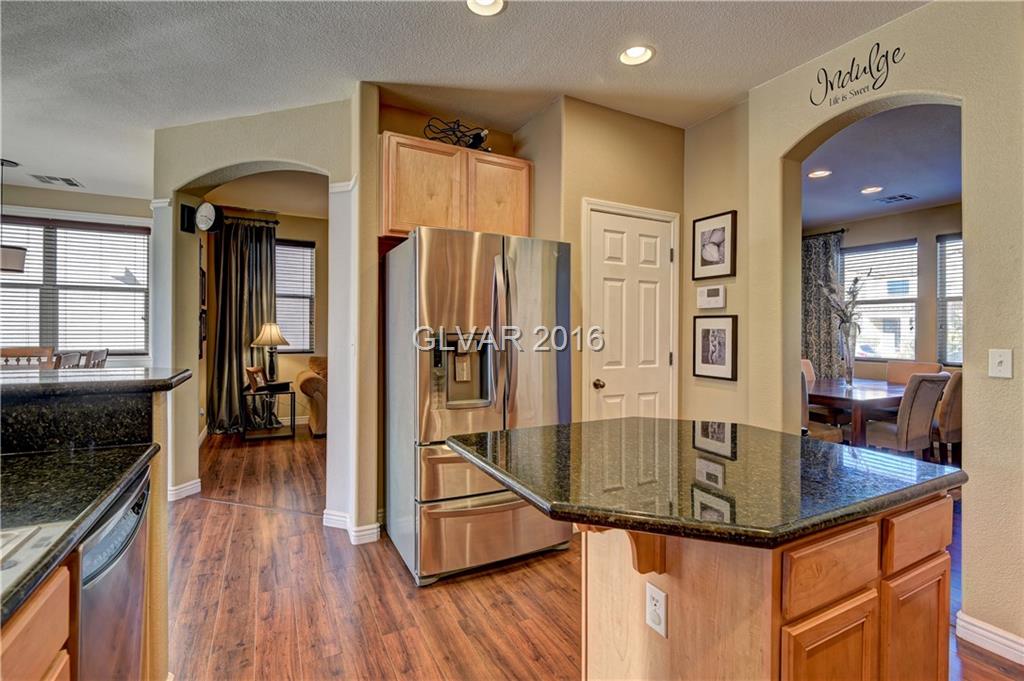 137 Leaf Tree Ave