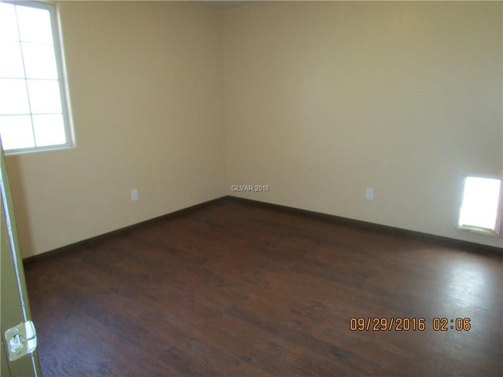 220 W Calvada Blvd