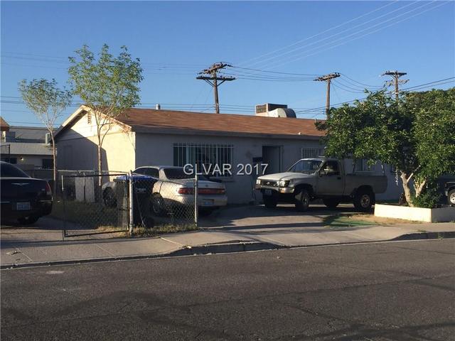 1932 Hart Ave