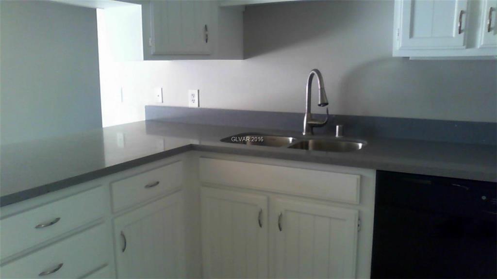 2500 Sierra Luna Ave #102