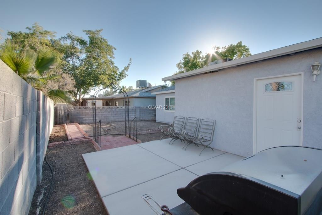 413 Vassar Ln
