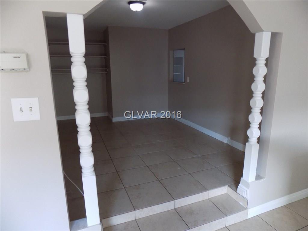 3004 Vegas Dr