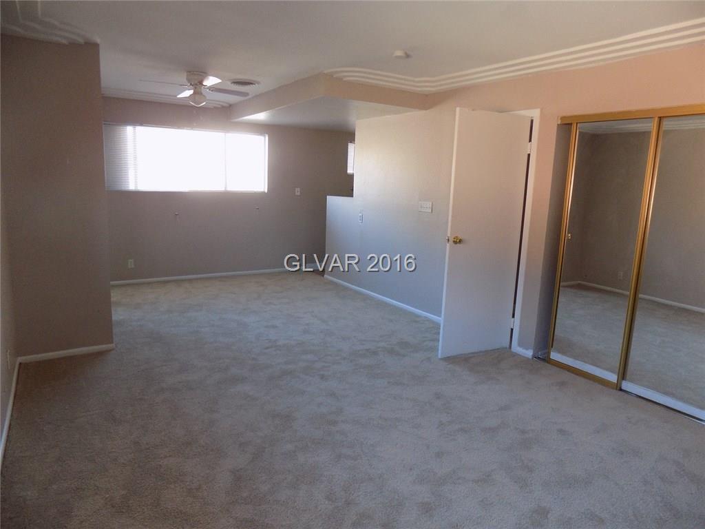 3004 Vegas Dr
