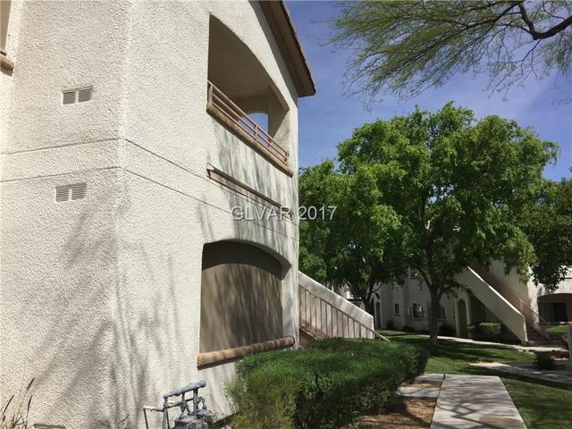 940 Sloan Ln #105