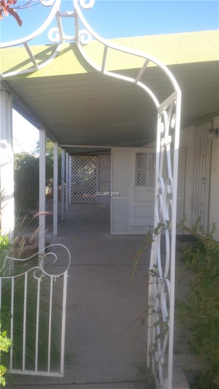 3142 La Barca Ln